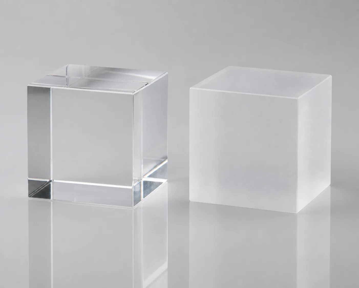 Mirrored & Frosted Pedestals