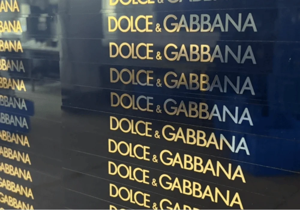 Hot stamped acrylic tray