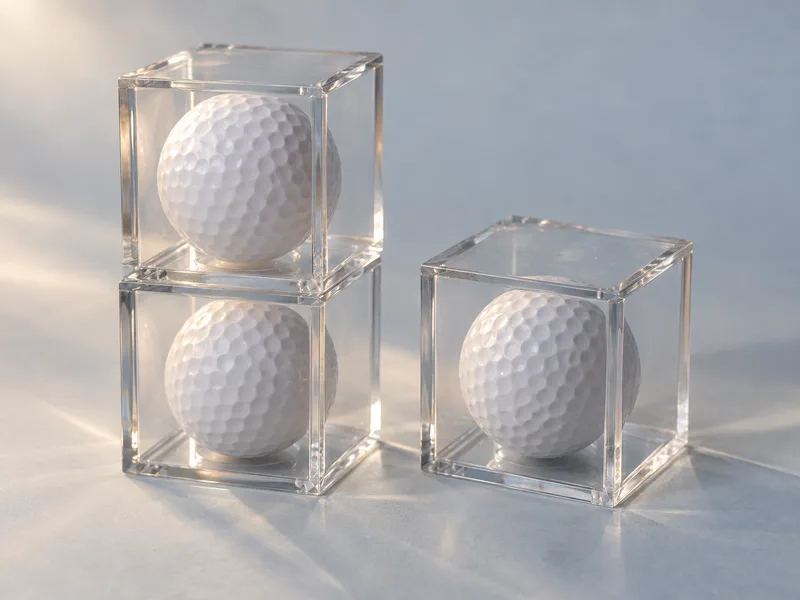 Stackable single-ball clear acrylic golf ball cubes