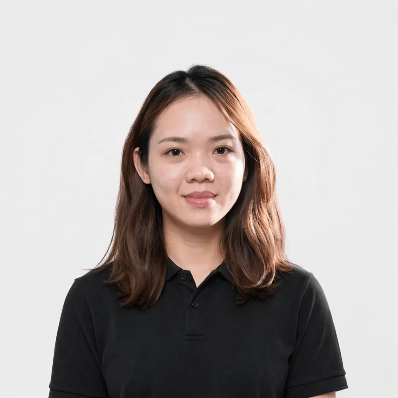 Portrait of Eva Zhang, Client Account Manager at Wetop Acrylic
