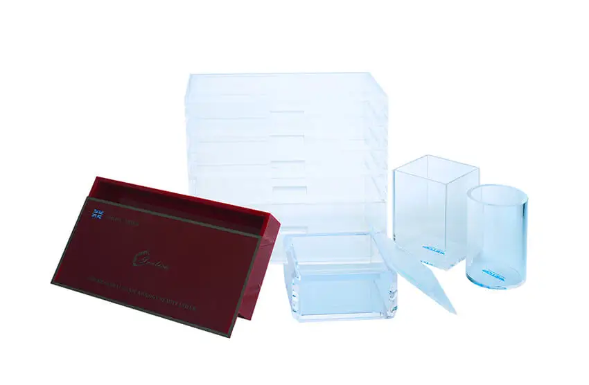 acrylic boxes